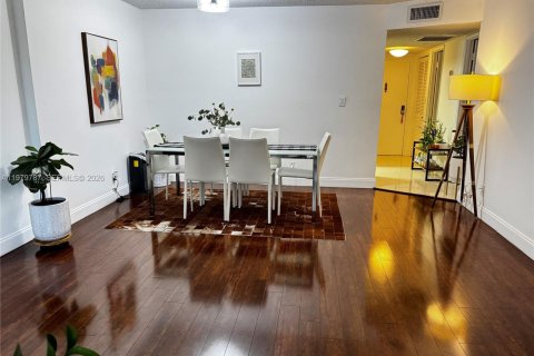 Condominio en venta en Aventura, Florida, 1 dormitorio, 85.28 m2 № 2043807 - foto 7