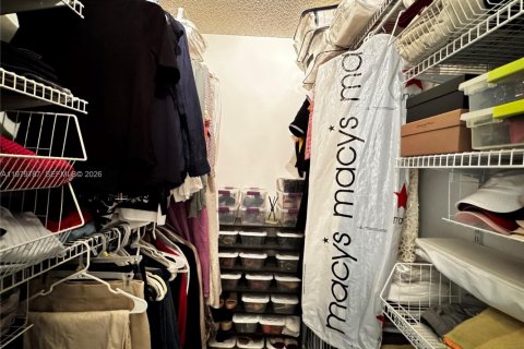 Condominio en venta en Aventura, Florida, 1 dormitorio, 85.28 m2 № 2043807 - foto 12