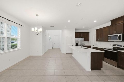 House in Clermont, Florida 4 bedrooms, 207.73 sq.m. № 2236680 - photo 11