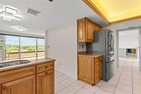 Condominio en venta en Clearwater, Florida, 3 dormitorios, 169.08 m2 № 2203530 - foto 11