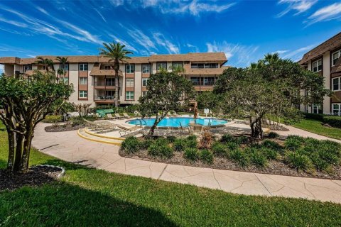 Condominio en venta en Clearwater, Florida, 3 dormitorios, 169.08 m2 № 2203530 - foto 25