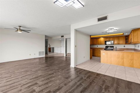 Condominio en venta en Clearwater, Florida, 3 dormitorios, 169.08 m2 № 2203530 - foto 9