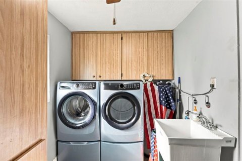Condo in Pinellas Park, Florida, 3 bedrooms  № 2383396 - photo 21