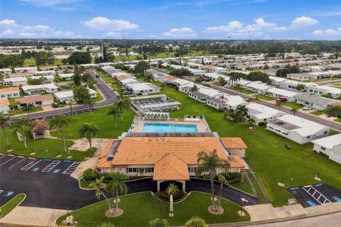 Condo in Pinellas Park, Florida, 3 bedrooms  № 2383396 - photo 27
