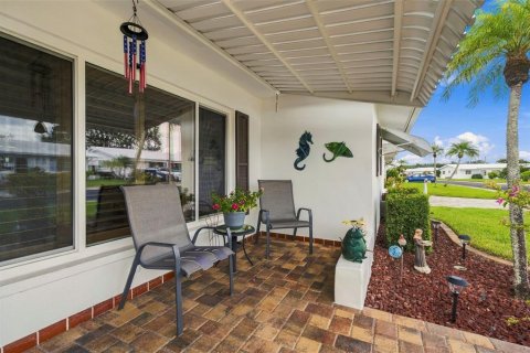 Condo in Pinellas Park, Florida, 3 bedrooms  № 2383396 - photo 4