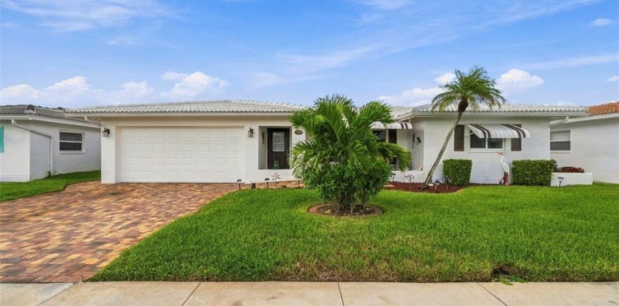 Condo in Pinellas Park, Florida, 3 bedrooms  № 2383396