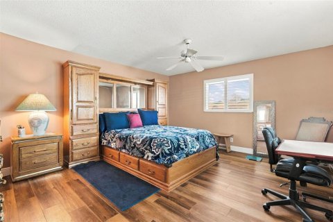 Condo in Pinellas Park, Florida, 3 bedrooms  № 2383396 - photo 12
