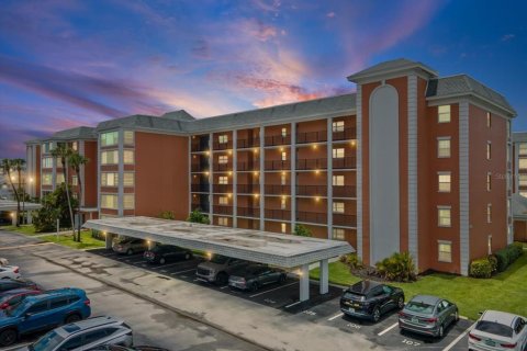 Condominio en Saint Petersburg, Florida, 2 dormitorios  № 2231314