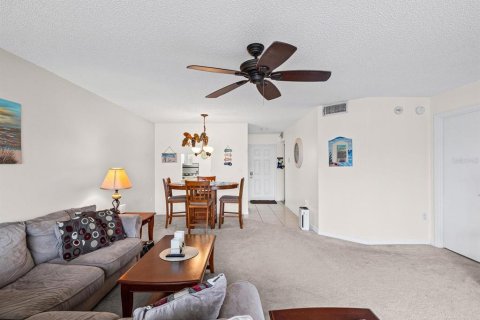 Copropriété à vendre à Saint Petersburg, Floride: 2 chambres, 97.55 m2 № 2231314 - photo 4