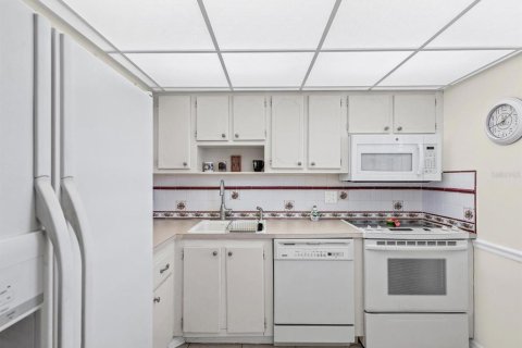 Copropriété à vendre à Saint Petersburg, Floride: 2 chambres, 97.55 m2 № 2231314 - photo 6