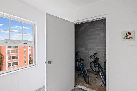 Copropriété à vendre à Saint Petersburg, Floride: 2 chambres, 97.55 m2 № 2231314 - photo 21