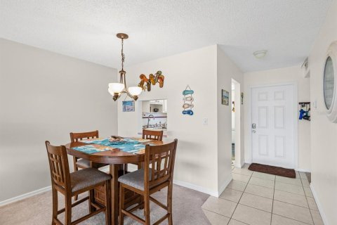 Copropriété à vendre à Saint Petersburg, Floride: 2 chambres, 97.55 m2 № 2231314 - photo 9