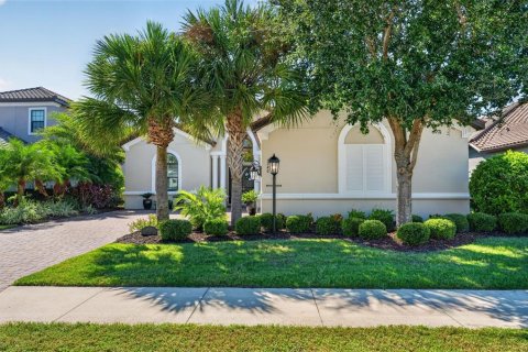 House in Bradenton, Florida 3 bedrooms, 269.23 sq.m. № 2431055 - photo 7