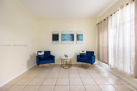 Casa en alquiler en Kissimmee, Florida, 5 dormitorios № 1993967 - foto 22