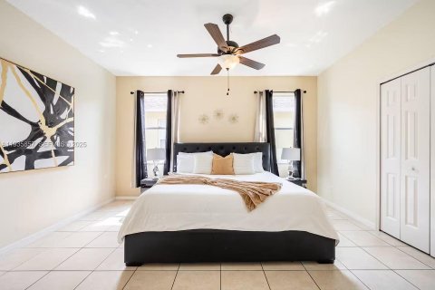 Casa en alquiler en Kissimmee, Florida, 5 dormitorios № 1993967 - foto 9