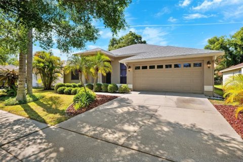 House in Tarpon Springs, Florida 3 bedrooms, 185.8 sq.m. № 1655171 - photo 3