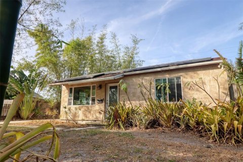 Casa en alquiler en Saint Petersburg, Florida, 2 dormitorios, 74.32 m2 № 1886807 - foto 2