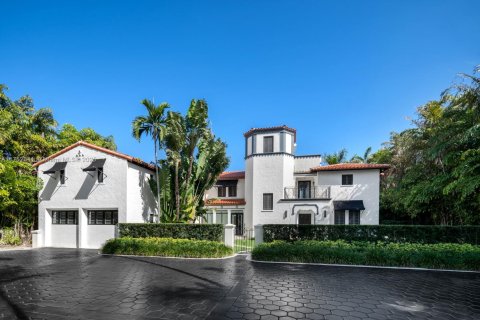 House in Miami Beach, Florida 7 bedrooms, 567.08 sq.m. № 1696931 - photo 5
