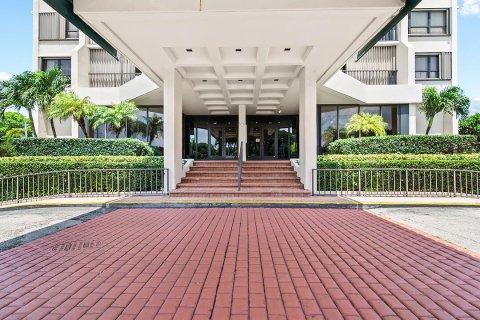 Condo in West Palm Beach, Florida, 2 bedrooms  № 2279673