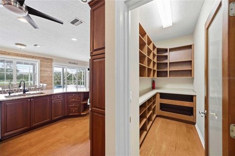Villa ou maison à vendre à Arcadia, Floride: 4 chambres, 298.31 m2 № 2406513 - photo 15