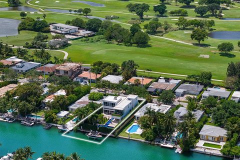 Villa ou maison à vendre à Miami Beach, Floride: 6 chambres, 457.26 m2 № 2154023 - photo 2