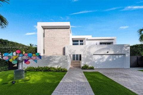Villa ou maison à vendre à Miami Beach, Floride: 6 chambres, 457.26 m2 № 2154023 - photo 4