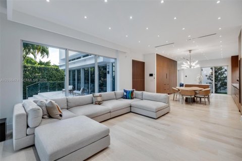 Villa ou maison à vendre à Miami Beach, Floride: 6 chambres, 457.26 m2 № 2154023 - photo 20