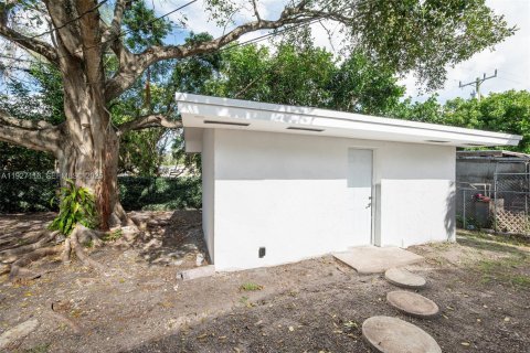 Casa en venta en Pompano Beach, Florida, 5 dormitorios, 103.31 m2 № 1986188 - foto 28