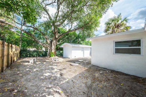 Casa en venta en Pompano Beach, Florida, 5 dormitorios, 103.31 m2 № 1986188 - foto 26
