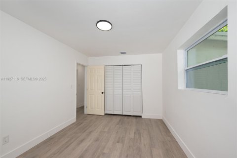 Casa en venta en Pompano Beach, Florida, 5 dormitorios, 103.31 m2 № 1986188 - foto 22