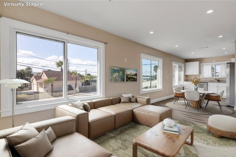 Immobilier commercial à vendre à Daytona Beach, Floride: 4 chambres, 167.97 m2 № 2430544 - photo 23