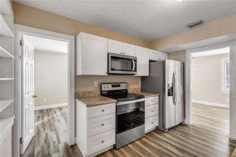 Immobilier commercial à vendre à Daytona Beach, Floride: 4 chambres, 167.97 m2 № 2430544 - photo 11
