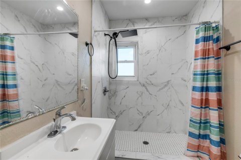 Immobilier commercial à vendre à Daytona Beach, Floride: 4 chambres, 167.97 m2 № 2430544 - photo 28