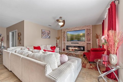 House in Kissimmee, Florida 4 bedrooms, 200.3 sq.m. № 1787698 - photo 5