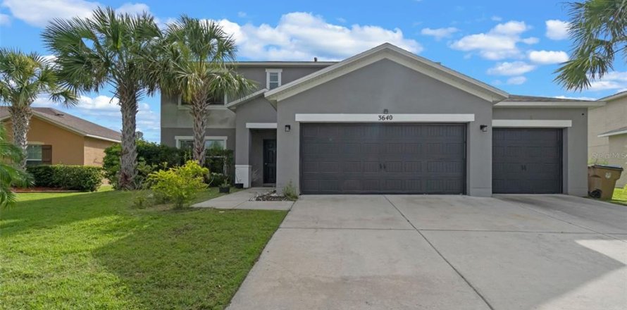 House in Kissimmee, Florida 4 bedrooms, 200.3 sq.m. № 1787698