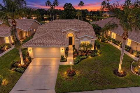 Casa en Bradenton, Florida 3 dormitorios, 174.28 m2 № 2379040