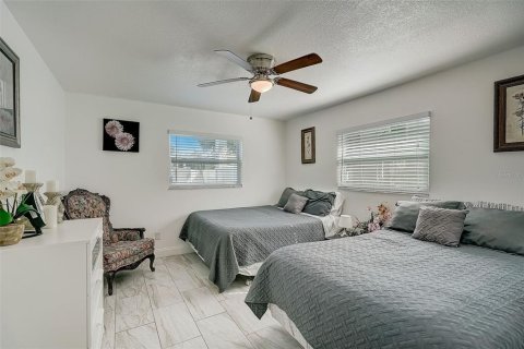 Снять в аренду квартиру в Сарасота, Флорида 4 комнаты, 92.9м2, № 439245 - фото 16