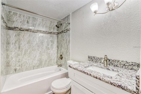Villa ou maison à vendre à Seffner, Floride: 4 chambres, 91.23 m2 № 2148750 - photo 11