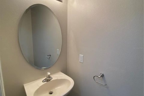House in Sanford, Florida 4 bedrooms, 230.03 sq.m. № 2427068 - photo 19