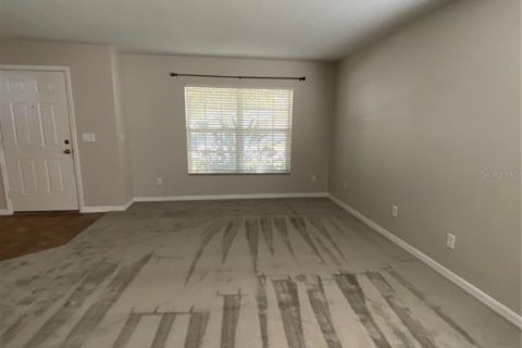 House in Sanford, Florida 4 bedrooms, 230.03 sq.m. № 2427068 - photo 9