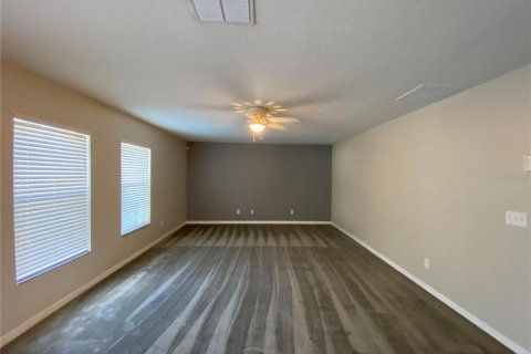 House in Sanford, Florida 4 bedrooms, 230.03 sq.m. № 2427068 - photo 13