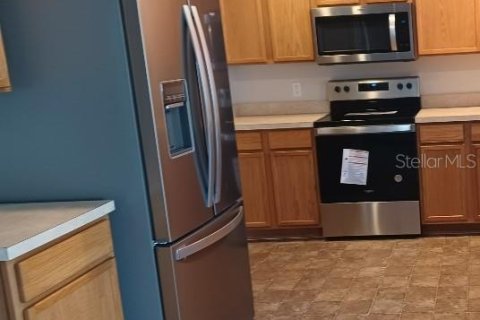 House in Sanford, Florida 4 bedrooms, 230.03 sq.m. № 2427068 - photo 6