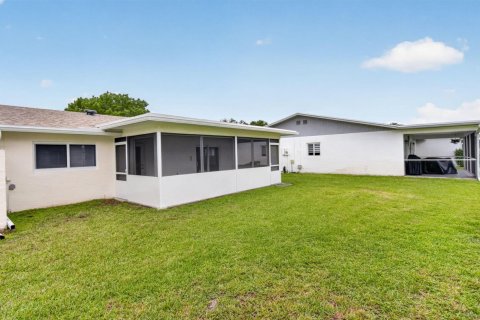 Townhouse in Delray Beach, Florida 2 bedrooms, 99.03 sq.m. № 2191175 - photo 22