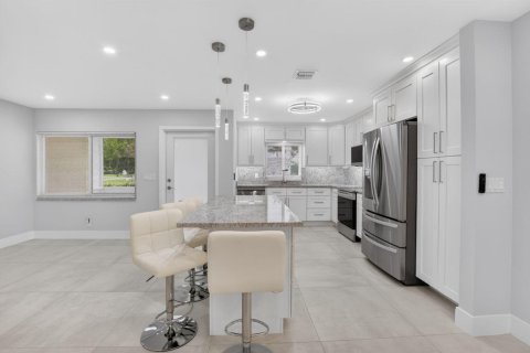 Townhouse in Delray Beach, Florida 2 bedrooms, 99.03 sq.m. № 2191175 - photo 5