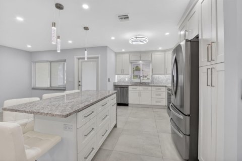 Townhouse in Delray Beach, Florida 2 bedrooms, 99.03 sq.m. № 2191175 - photo 3