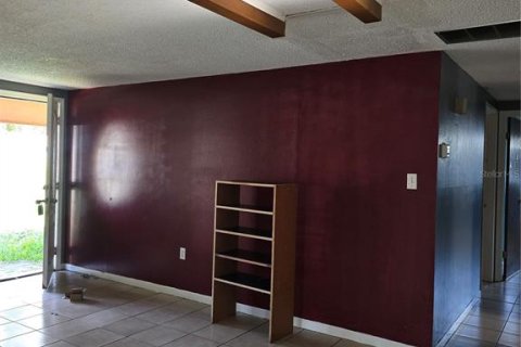 House in Sarasota, Florida 2 bedrooms, 145.67 sq.m. № 2400283 - photo 9