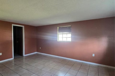 House in Sarasota, Florida 2 bedrooms, 145.67 sq.m. № 2400283 - photo 26