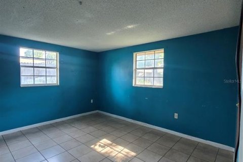 House in Sarasota, Florida 2 bedrooms, 145.67 sq.m. № 2400283 - photo 19