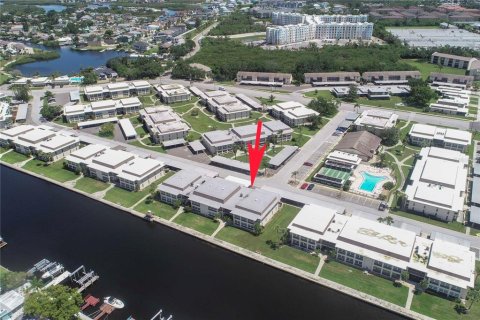 Купить кондоминиум в Нью-Порт-Ричи, Флорида 6 комнат, 101.08м2, № 2228386 - фото 18