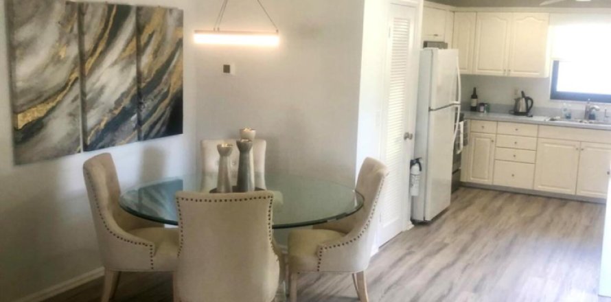 Condominio en Jupiter, Florida, 2 dormitorios  № 1120124